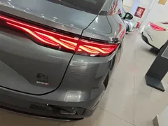 2025 BYD Han L PHEV 4WD LiDAR Flagship, зелёный — фото 8