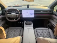2026 Nio ES8 5-seat Executive Luxury, чёрный — фото 10