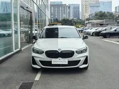 2021 BMW 1 Series 120i M Sport Night Edition, белый — фото 4