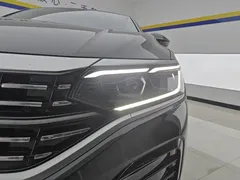 2023 Volkswagen Passat 330TSI Luxury, чёрный — фото 5