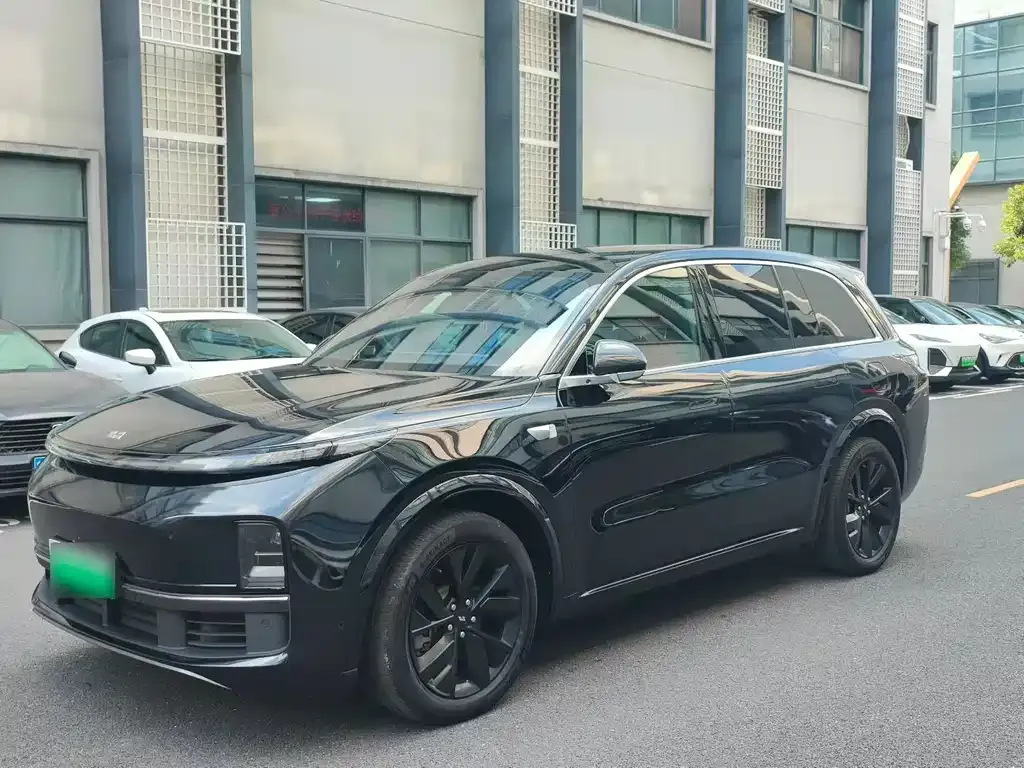 2023 Li Auto L8 Air