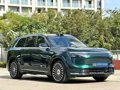 2025 Aito M8 EREV Max+ 53.4kWh 6-seat 192-line LiDAR, зелёный — фото 2