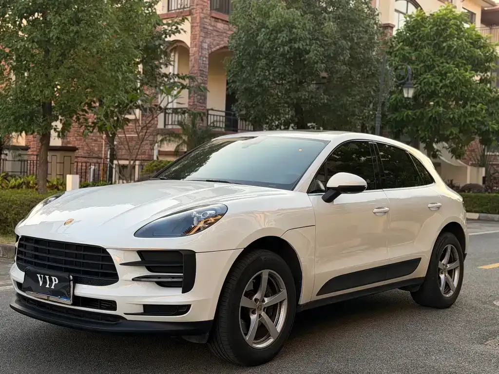 2020 Porsche Macan 2.0T