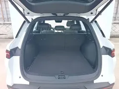 2025 BYD Song Pro 2nd Gen DM-i PHEV 115KM Smart Driving Excellence, белый — фото 17