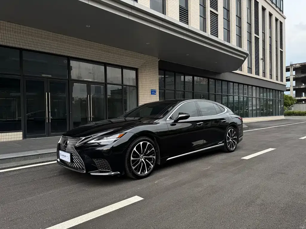 2021 Lexus LS 500h Executive