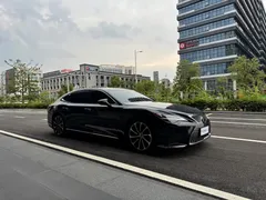 2021 Lexus LS 500h Executive, чёрный — фото 3
