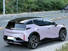 2025 Zeekr X 5-seat RWD — фото 5