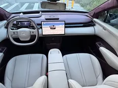 2025 Zeekr X 5-seat RWD — фото 8