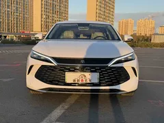 2024 BYD Qin L PHEV 80km Exceed, белый — фото 2