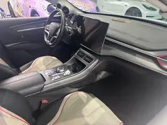 2022 BYD Destroyer 05 DM-i PHEV 55km Premium, белый — фото 11