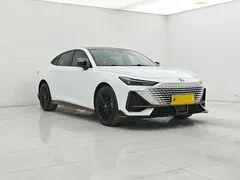 2023 Changan UNI-V 1.5T Sport, белый — фото 3
