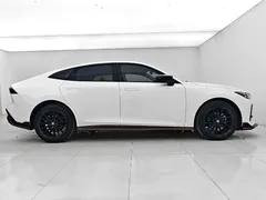 2023 Changan UNI-V 1.5T Sport, белый — фото 6