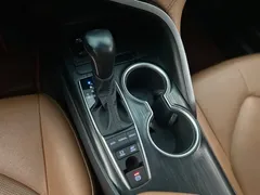 2021 Toyota Camry Hybrid 2.5HG Luxury, чёрный — фото 8