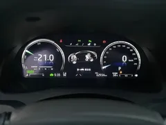 2021 Toyota Camry Hybrid 2.5HG Luxury, чёрный — фото 9