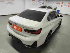 2023 BMW 3 Series 320Li M Sport Package, белый — фото 4