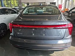 2025 Hongqi H5 PHEV 170 — фото 6