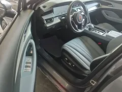 2025 Hongqi H5 PHEV 170 — фото 16
