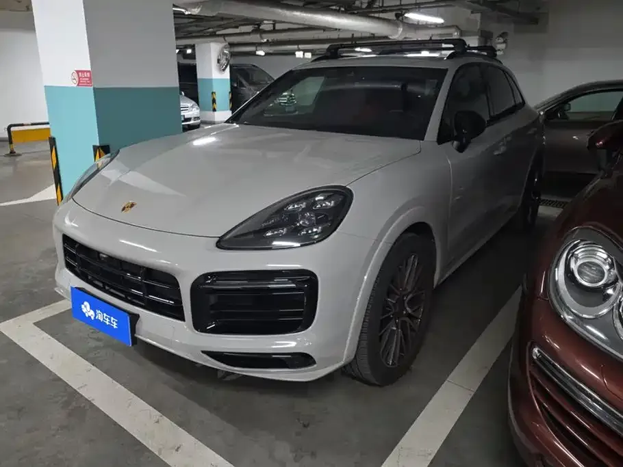 2022 Porsche Cayenne S 2.9T Platinum Edition
