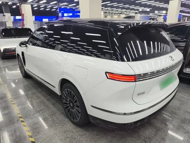 2026 Nio ES8 6-seat Executive Luxury