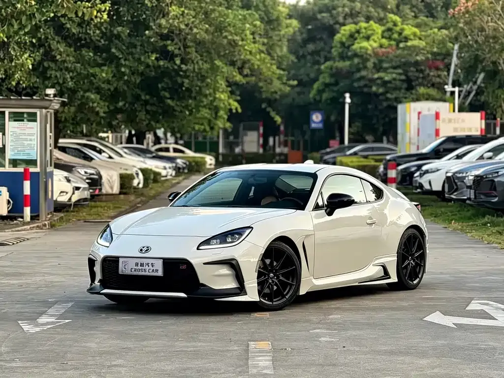 2022 Toyota GR86 2.4L MT