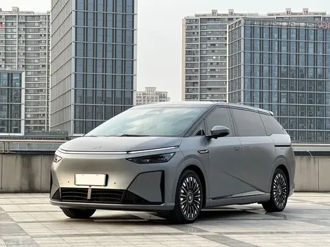 2026 Xpeng X9 EREV 1602 Ultra