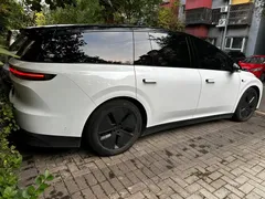 2025 Li Auto i8 Standard, белый — фото 7