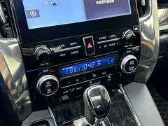 2021 Toyota Vellfire 2.5L Hybrid HV Luxury, белый — фото 14