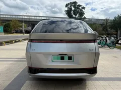 2024 Xpeng X9 702 Extra Long Range Max — фото 16