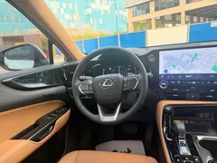 2022 Lexus NX 400h+ PHEV, белый — фото 7