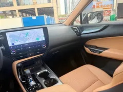 2022 Lexus NX 400h+ PHEV, белый — фото 8
