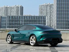 2025 Xiaomi SU7 Ultra Ultra, зелёный — фото 6
