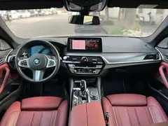 2022 BMW 5 Series 530Li Executive M Sport Package, чёрный — фото 9