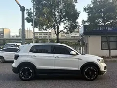 2021 Volkswagen Tacqua 1.5L AT, белый — фото 4