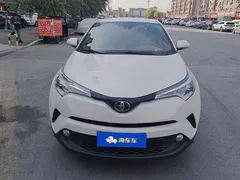 2020 Toyota C-HR 2.0L, белый — фото 2