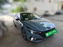 2021 Hyundai Elantra 1.5L CVT LUX Premium — фото 3