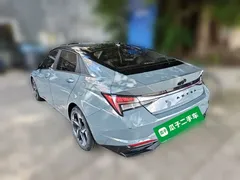 2021 Hyundai Elantra 1.5L CVT LUX Premium — фото 4