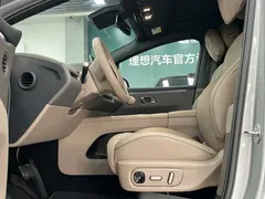 2025 Li Auto i6 2WD Standard — фото 3