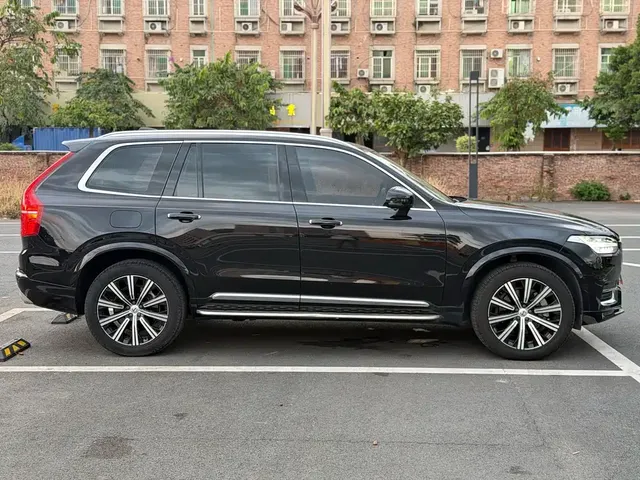 2021 Volvo XC90 7-seat