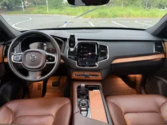 2021 Volvo XC90 7-seat, чёрный — фото 16