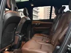 2021 Volvo XC90 7-seat, чёрный — фото 22