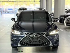 2022 Lexus ES 300h Excellence, чёрный — фото 2