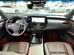 2022 Lexus ES 300h Excellence, чёрный — фото 5
