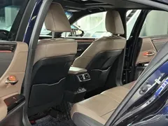 2022 Lexus ES 300h Excellence, чёрный — фото 6