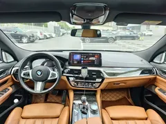 2021 BMW 6 Series GT 630i M Sport Package — фото 11