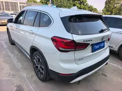2021 BMW X1 Premium, белый — фото 4