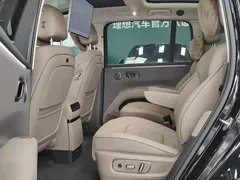 2025 Li Auto i8 Standard, чёрный — фото 3