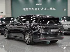 2025 Li Auto i8 Standard, чёрный — фото 13