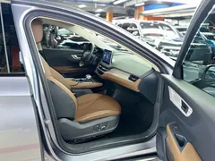 2024 Hongqi E-QM5 EV 610km Plus — фото 16