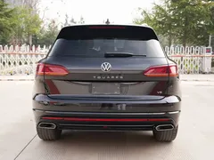 2021 Volkswagen Touareg 3.0TSI Black Sport Package, чёрный — фото 17