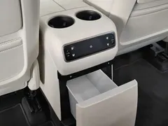 2025 Li Auto i8 Standard, белый — фото 7